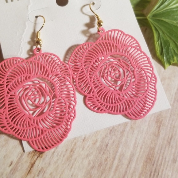 E2115 Blue or Pink Filigree Flower Drop Earrings - Picture 6 of 8